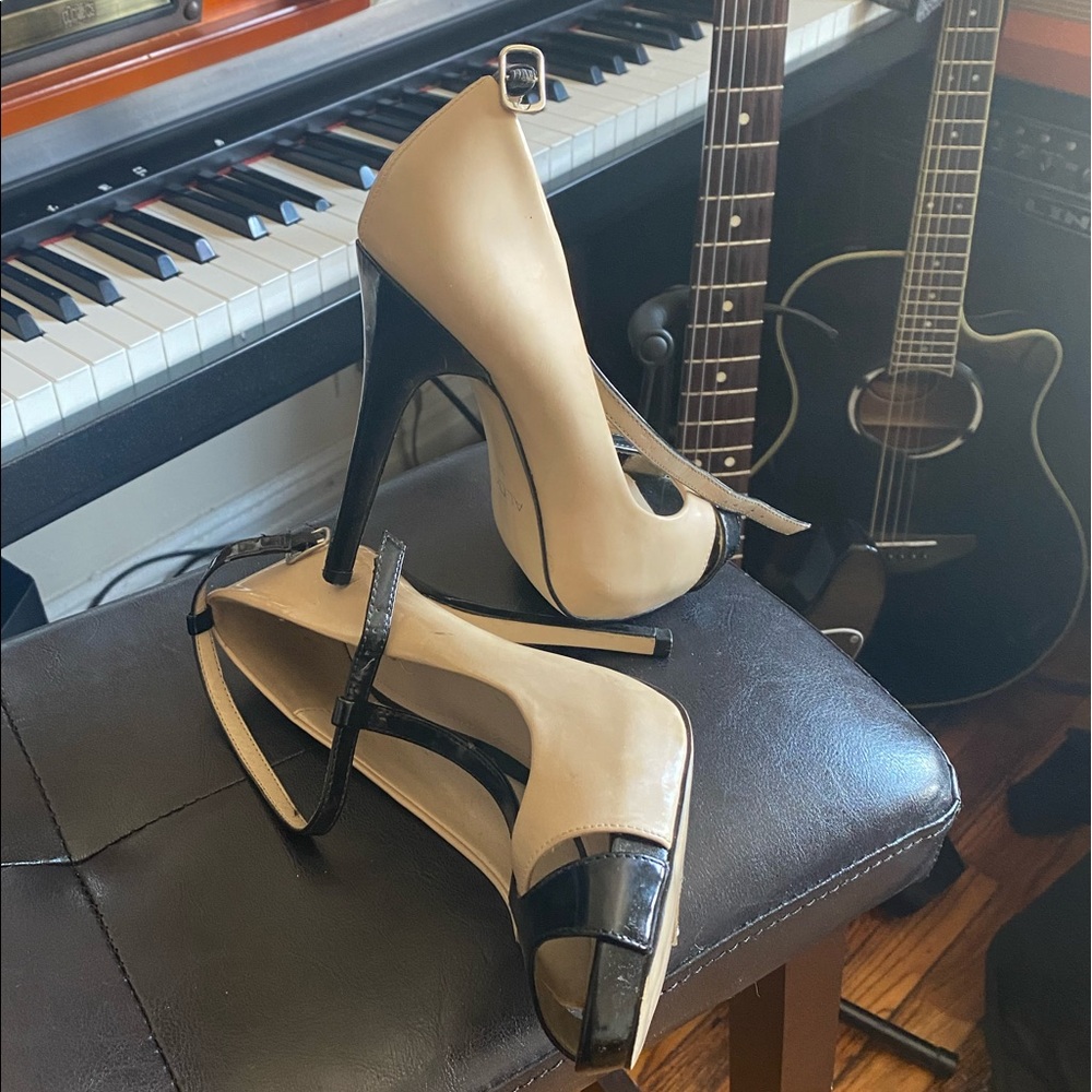 Shoes - Picture 2 of 2